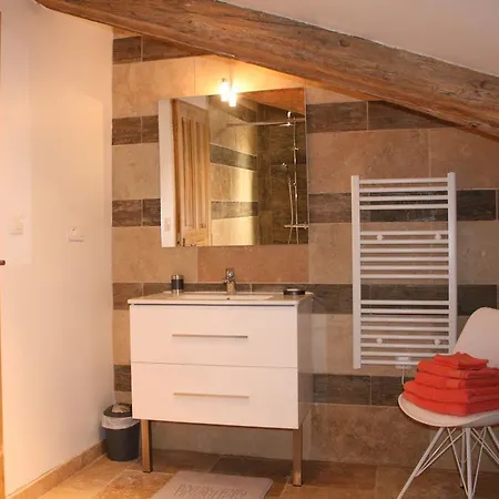 Guesthouse De Cambis B&B Remoulins Exterior photo